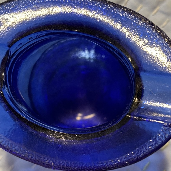 Vintage 1950's Cobalt Blue Glass Top Hat Ashtray Tobacco Toothpick MCM - Picture 5 of 8